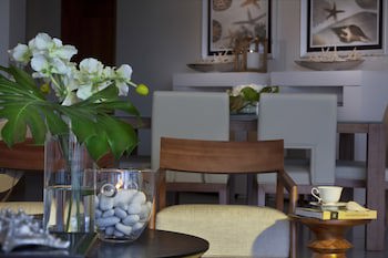 Ultravioleta Boutique Residences