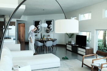 Ultravioleta Boutique Residences