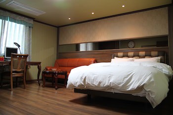 Western Hotel