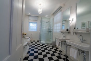 Drostdy Hotel