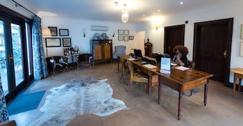 Drostdy Hotel