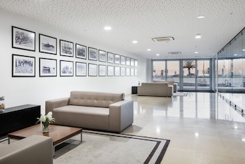 Eurostars Oasis Plaza Hotel