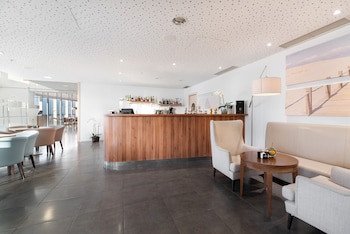 Eurostars Oasis Plaza Hotel