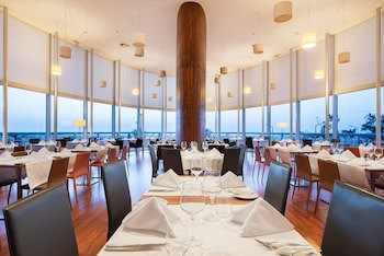 Eurostars Oasis Plaza Hotel