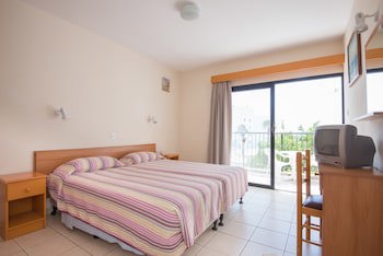 Kkaras Hotel fotoğrafı