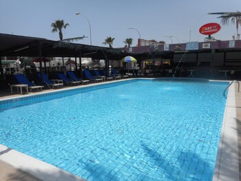 Kkaras Hotel galeri fotoğrafı