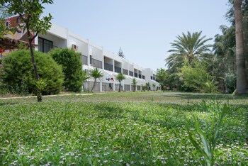 Kkaras Hotel galeri fotoğrafı