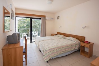 Kkaras Hotel fotoğrafı