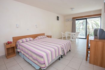 Kkaras Hotel galeri fotoğrafı
