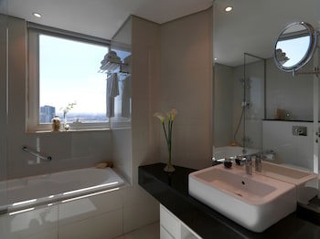 Damac Maison Canal Views