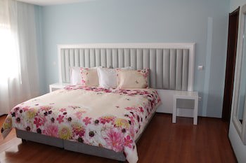 Grande Oceano Guest House