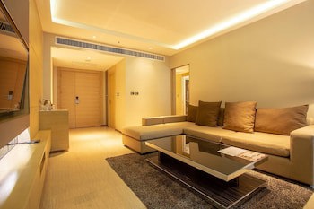 Graceland Bangkok Hotel