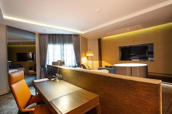 Graceland Bangkok Hotel