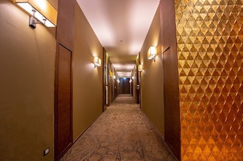Graceland Bangkok Hotel