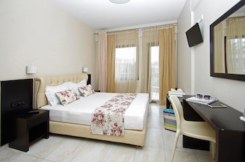 Principal New Leisure Hotel
