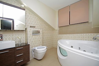 Principal New Leisure Hotel