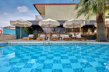 Principal New Leisure Hotel