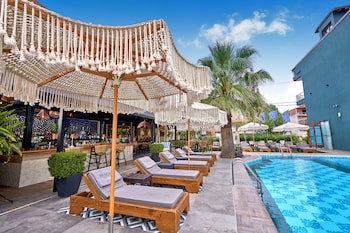 Principal New Leisure Hotel