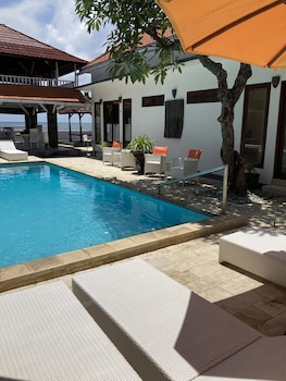 Villa Agung Beach Inn