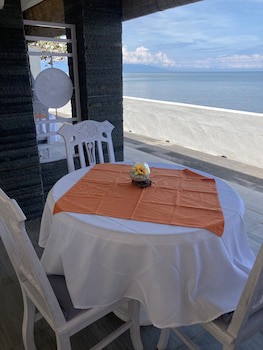 Villa Agung Beach Inn