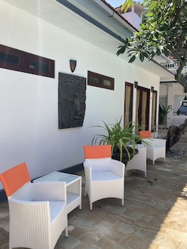Villa Agung Beach Inn