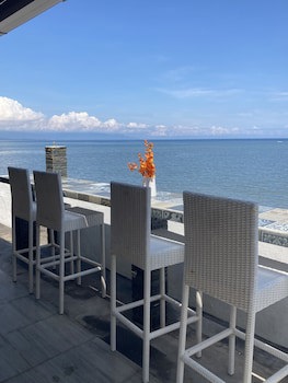 Villa Agung Beach Inn