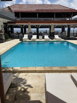 Villa Agung Beach Inn