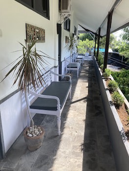 Villa Agung Beach Inn