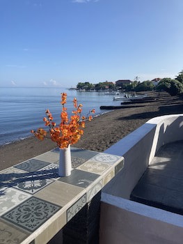 Villa Agung Beach Inn