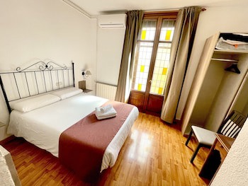 Arteaga Hostal And Banos Arabes Elvira