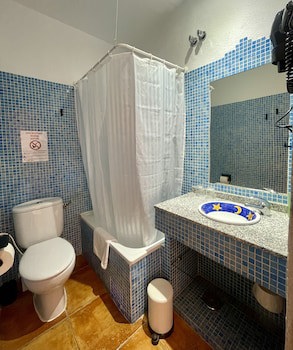 Arteaga Hostal And Banos Arabes Elvira