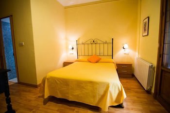 Arteaga Hostal And Banos Arabes Elvira
