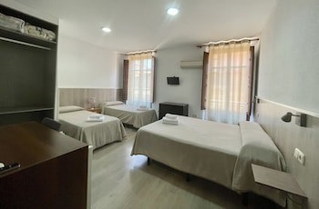 Arteaga Hostal And Banos Arabes Elvira