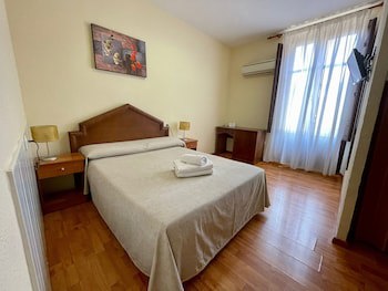Arteaga Hostal And Banos Arabes Elvira
