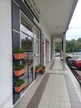 Ginasuite Kompleks27 Hotel
