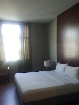 Ginasuite Kompleks27 Hotel