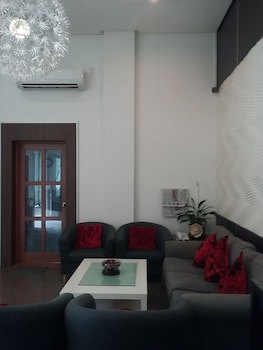 Ginasuite Kompleks27 Hotel
