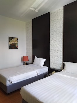 Ginasuite Kompleks27 Hotel