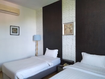 Ginasuite Kompleks27 Hotel