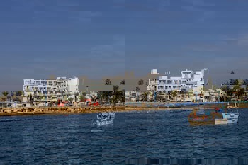 Limanaki Beach Hotel