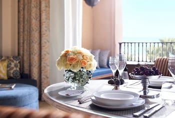 Four Seasons Resort Dubai At Jumeirah Beach