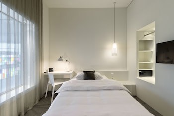 Trafo Hotel