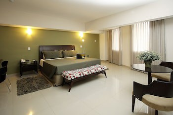 Ipe Center