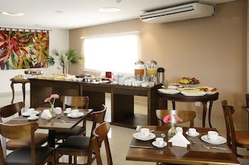Ipe Center