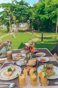 Samanea Beach Resort & Spa