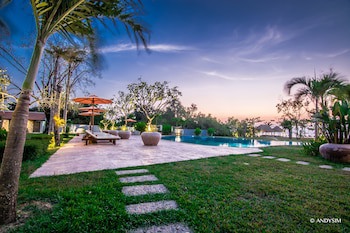 Samanea Beach Resort & Spa