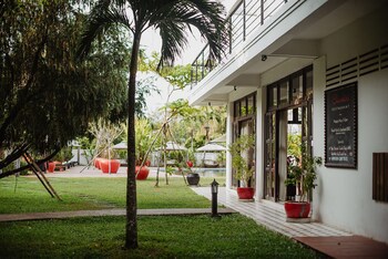 Samanea Beach Resort & Spa