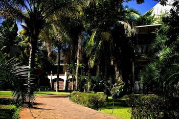 Bronte Hotel