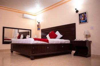 La Pepiniere Hotel