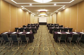 Holiday Inn Hotel & Suites Hermosillo Aeropuerto, An Ihg Hotel